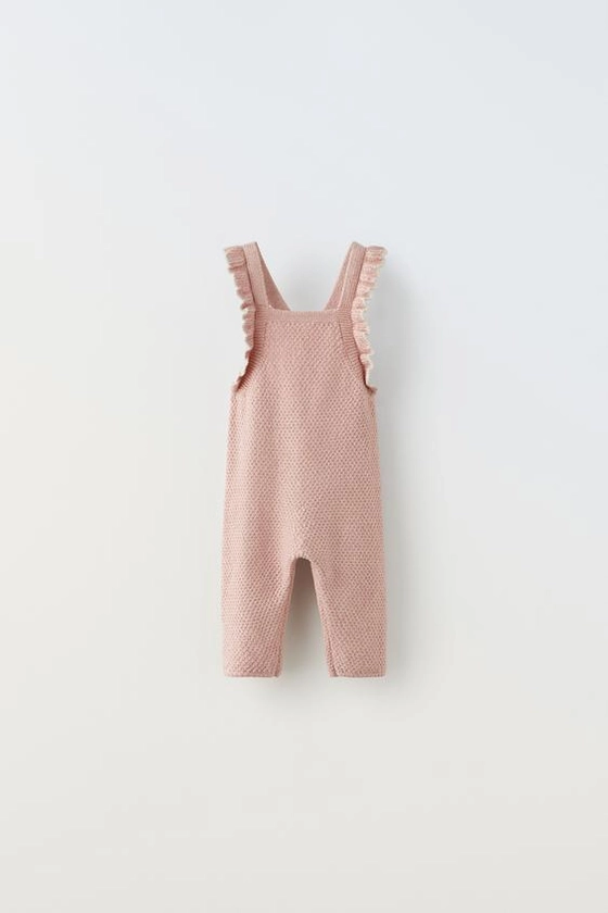 KNIT DUNGAREES WITH RUFFLE TRIMS