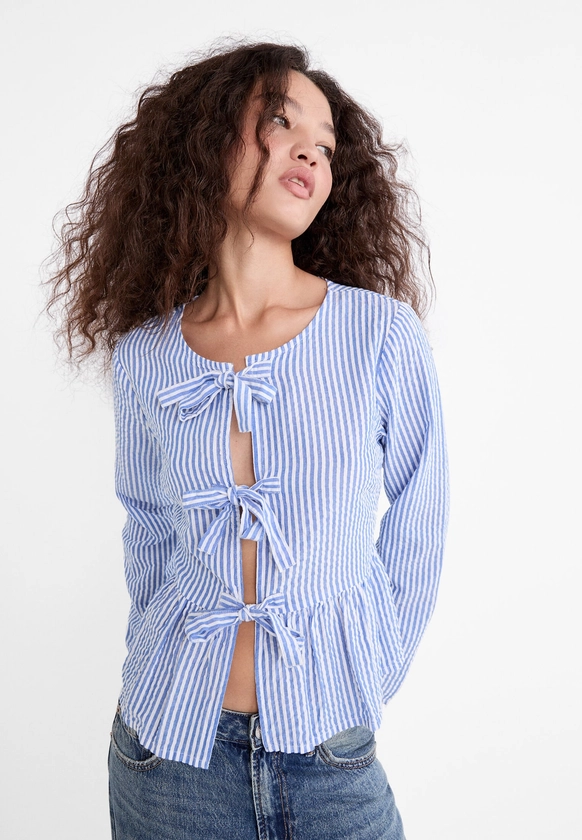 Flowing blouse with ties - Women's Shirts & Blouses | Stradivarius France