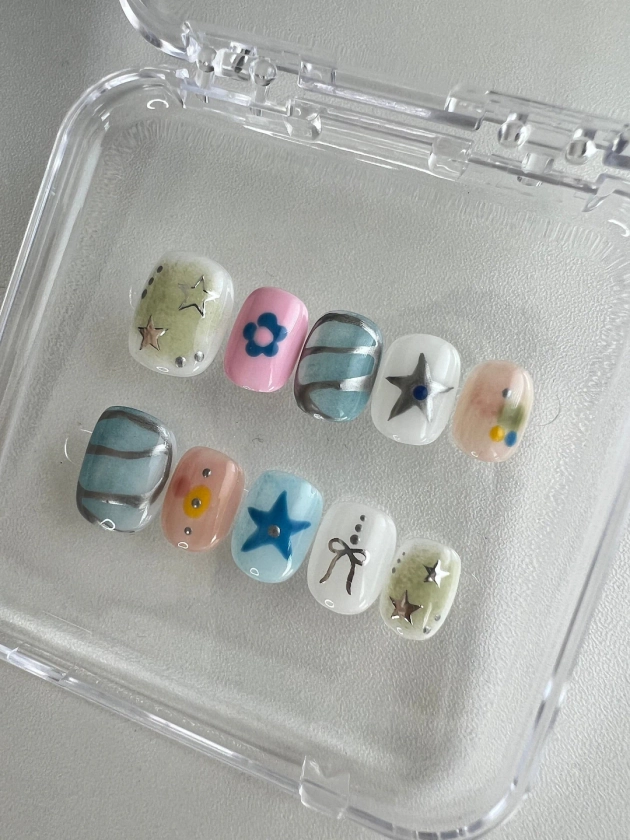 spring cute graffiti hand painted nails /custom press on nails/ hand made Press on Nails/Faux Acrylic Nails/ y2k Nail